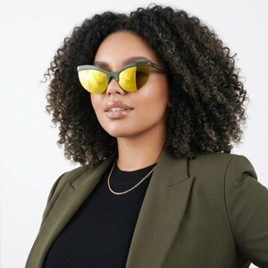 🆕 Stella McCartney Green & Gold Core Sunglasses